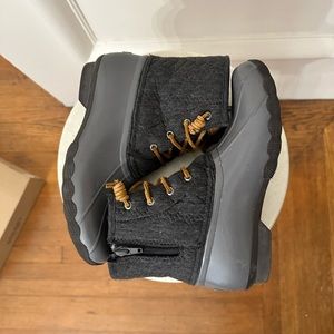 Sperry Saltwater Boot Grey